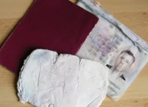 Намочил загранпаспорт действителен ли он